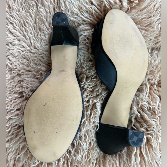 Vintage DANIEL GREEN Satin Shoes Black Boudoir Slippers 1950s Bow Rosette 6.5/7 - Picture 4 of 9